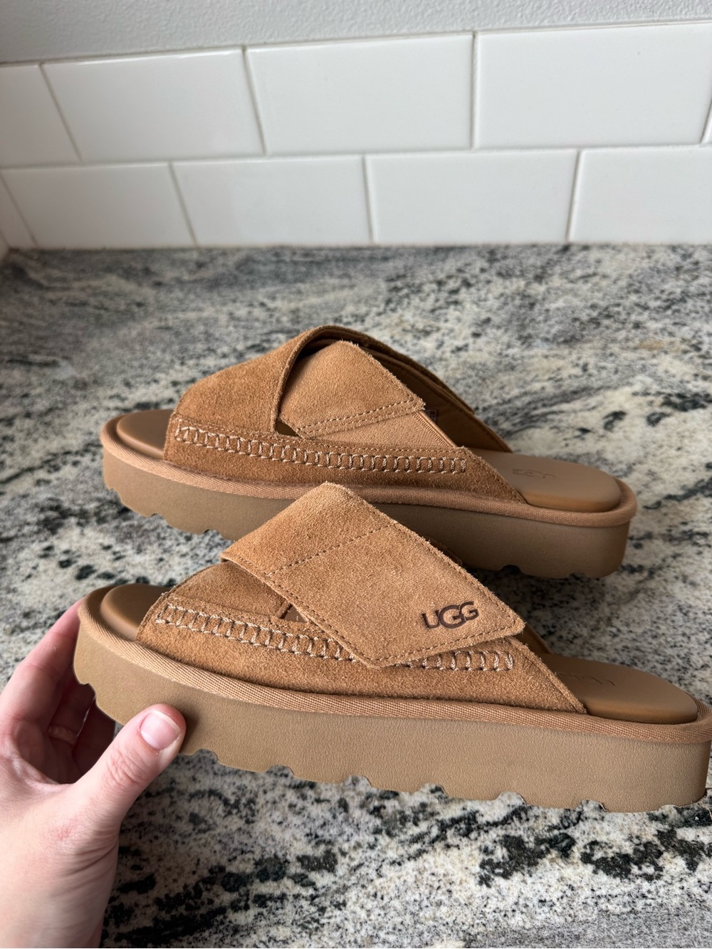 UGG Women's Sungaze Slide Platform Sandals in Chestnut. Size 8. VGUC - Picture 6 of 6